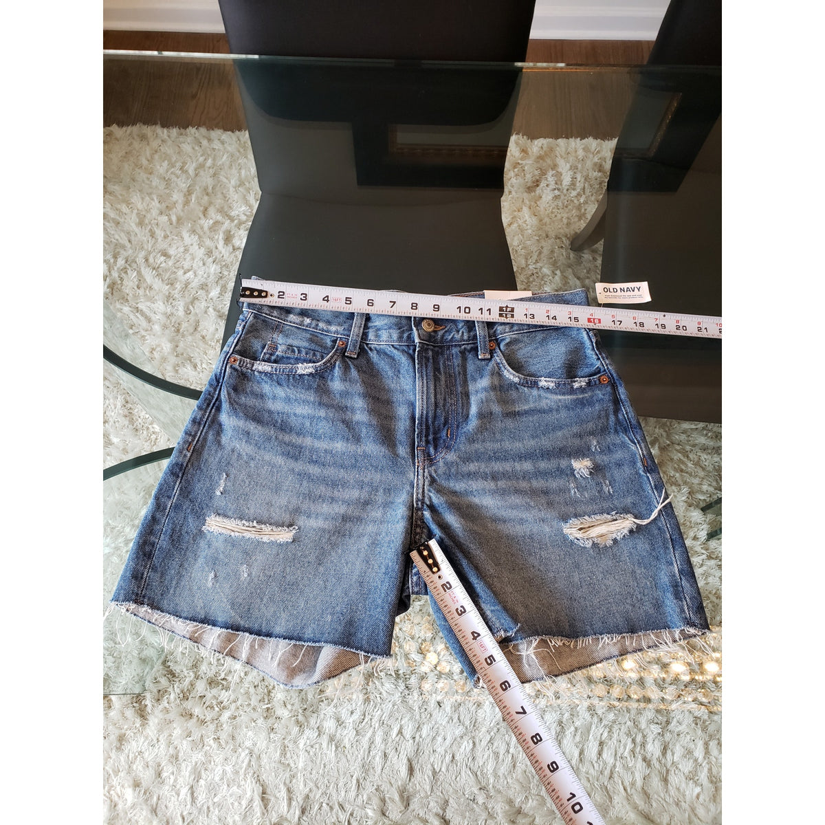 Old Navy Cut Off Shorts Women 4 Blue Denim Distressed High Rise Slouchy Straight