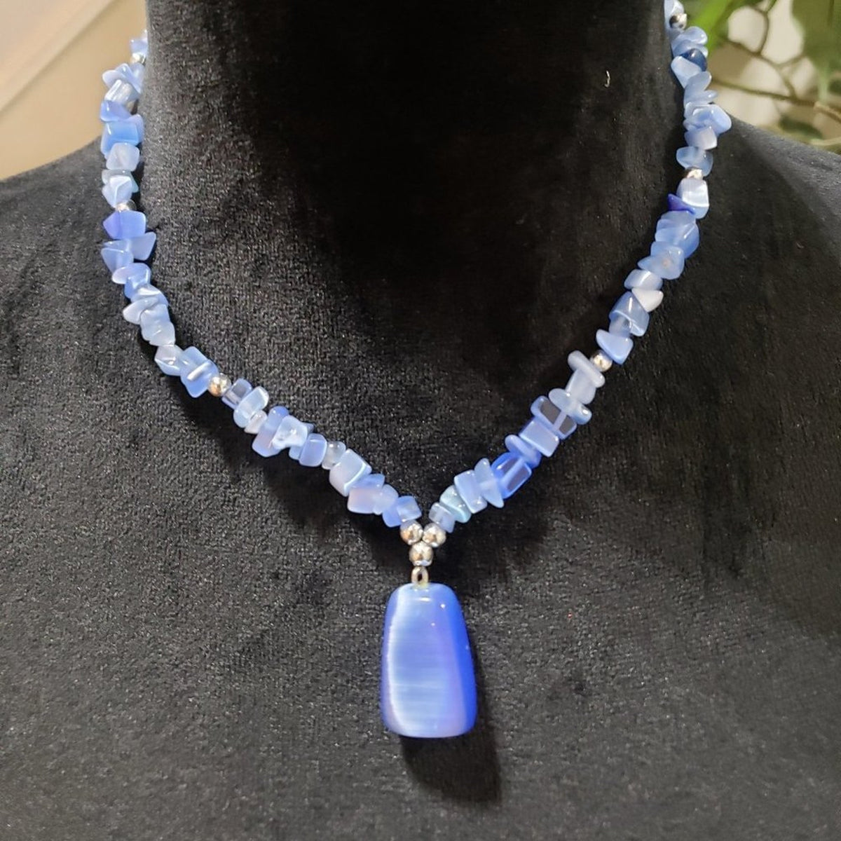 Womens Fashion Russell Statements Lapis Lazuli Collar Necklace with Barrel Clasp