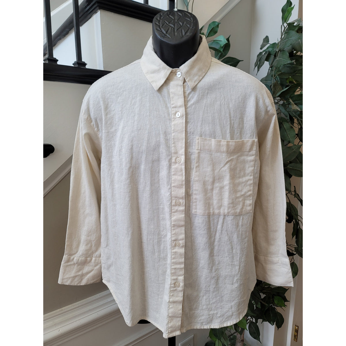Abercrombie & Fitch Button-Up Shirt Men's Size S Beige Neutral One Front Pocket
