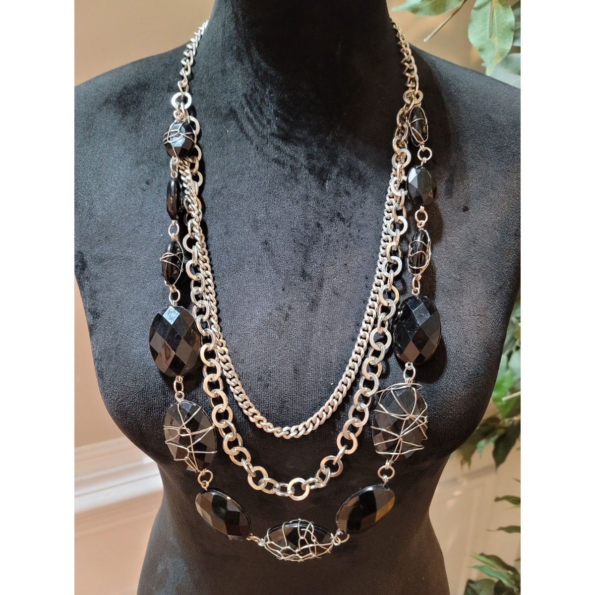 NY Women's Multi Strand Silver Chain Necklace Black Faceted Wire Wrapped Beads
