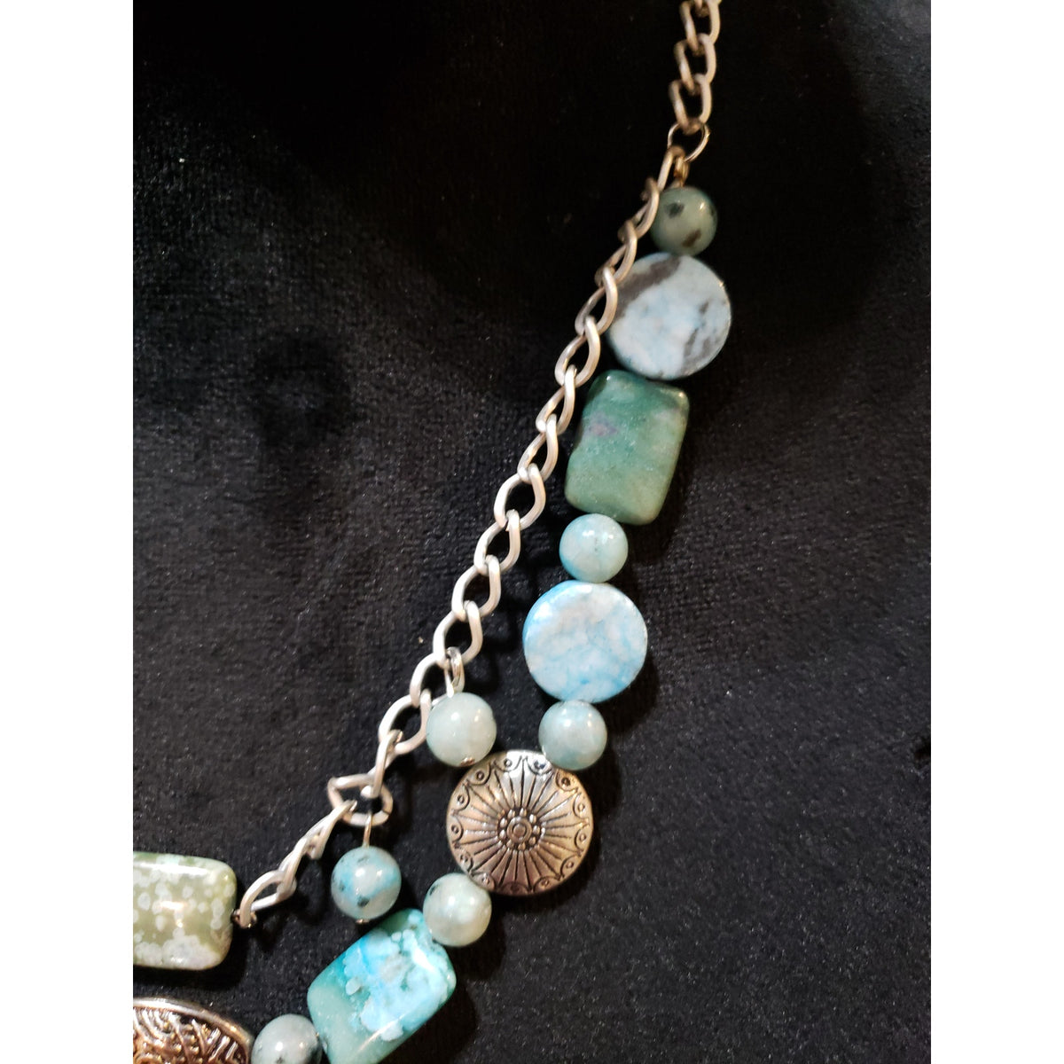 Women Fashion Tribal Terra Agate Amazonite Carved Metal Beads Statement Necklace