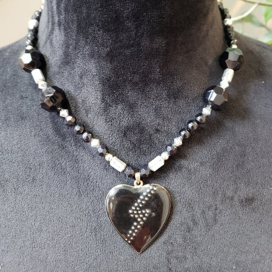 Womens Black Hematite Heart Pendant Beaded Necklace Jewelry with Toggle Clasp