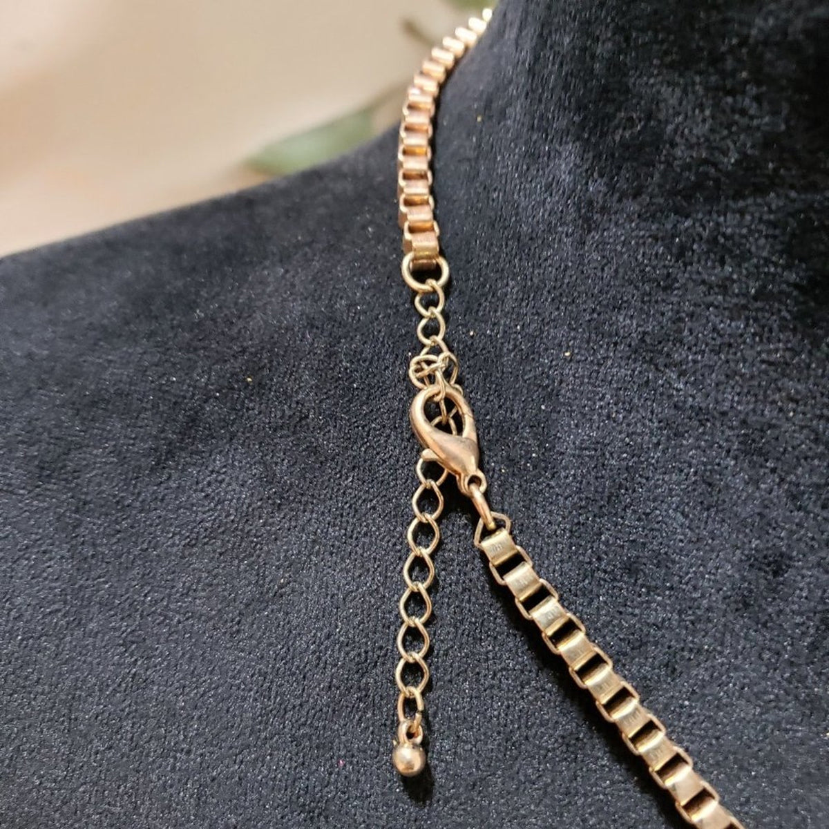 Women Fashion Multi Mother Stone Box Chain Statement Necklace with Lobster Clasp