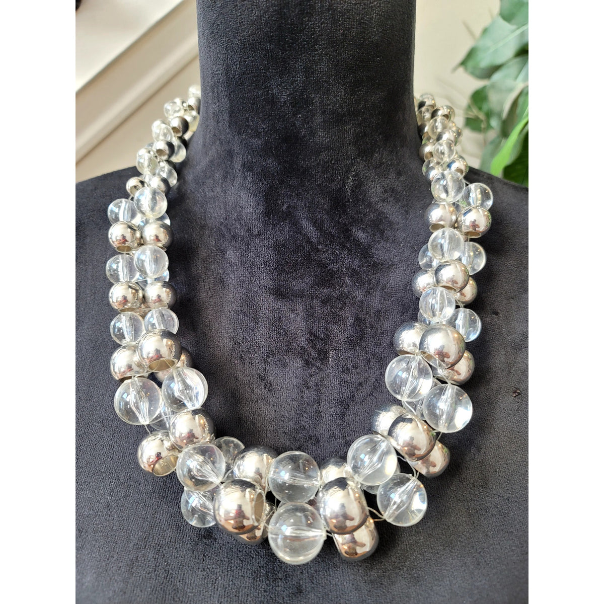 Women's Chunky Silver Clear Bead Statement Necklace Party Fashion Jewelry
