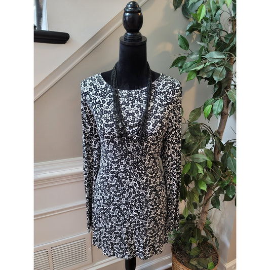 J.Jill Wearever Collection Tunic L Black White Ditsy Floral Scoop Long Sleeve