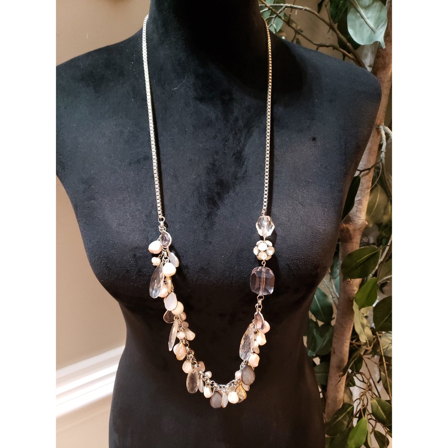 Womens Silver Tone Baroque Pearl Teardrop Glass Beads Cluster Necklace Jewelry