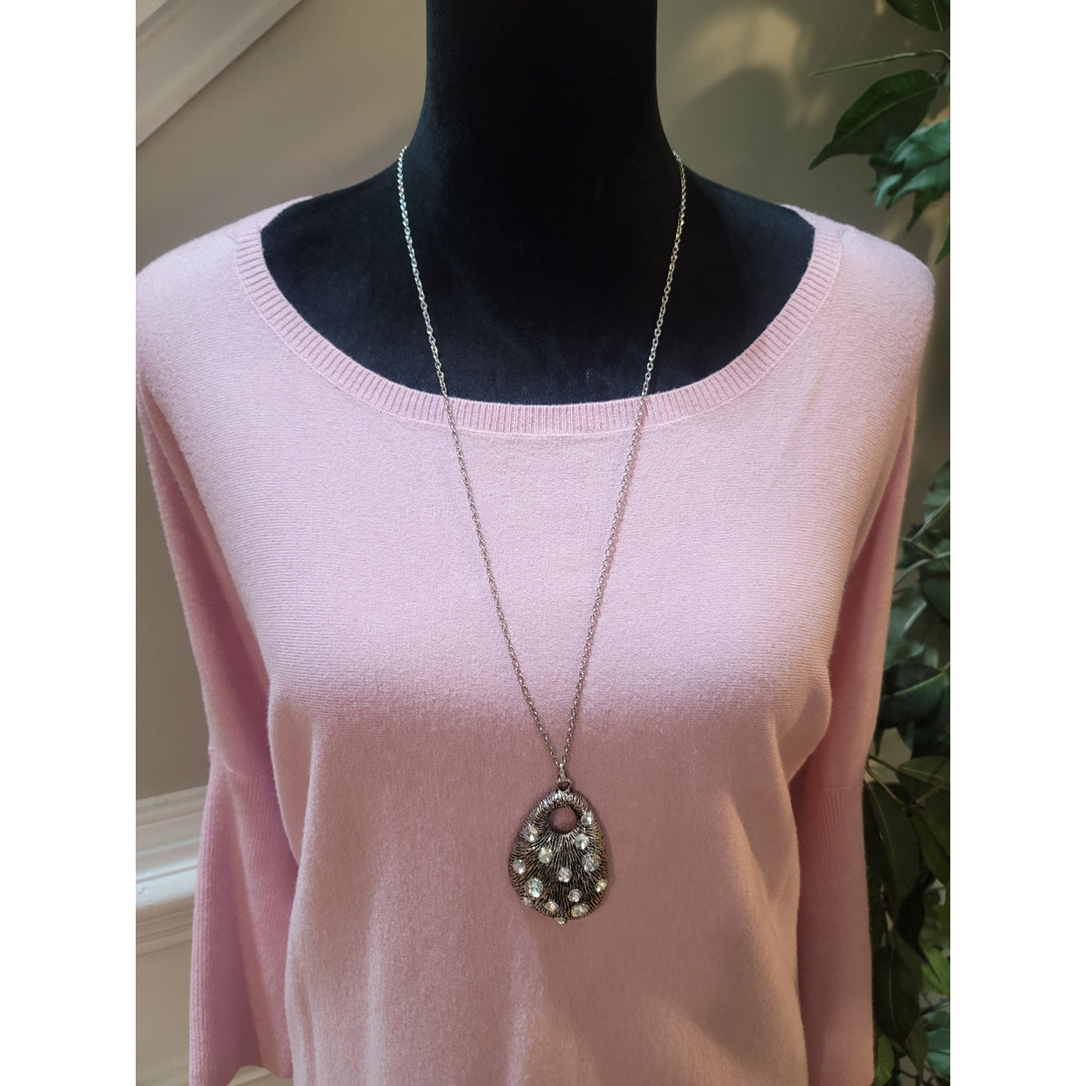 Cupcakes & Cashmere Pullover Sweater Womens Small Pink Drop Shoulder Ribbed Cuff