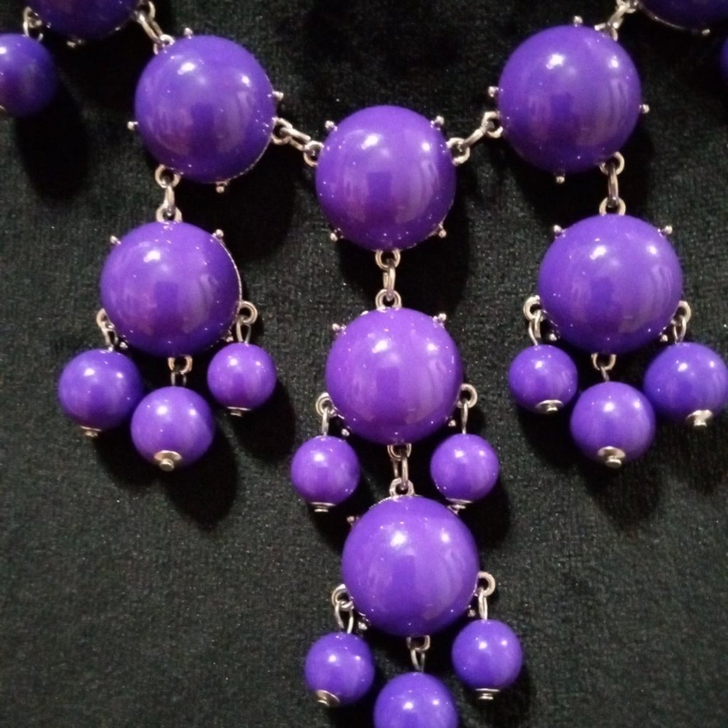 Womens Fashion Chunky Purple Color Beaded Statement Bib Necklace with Lobster