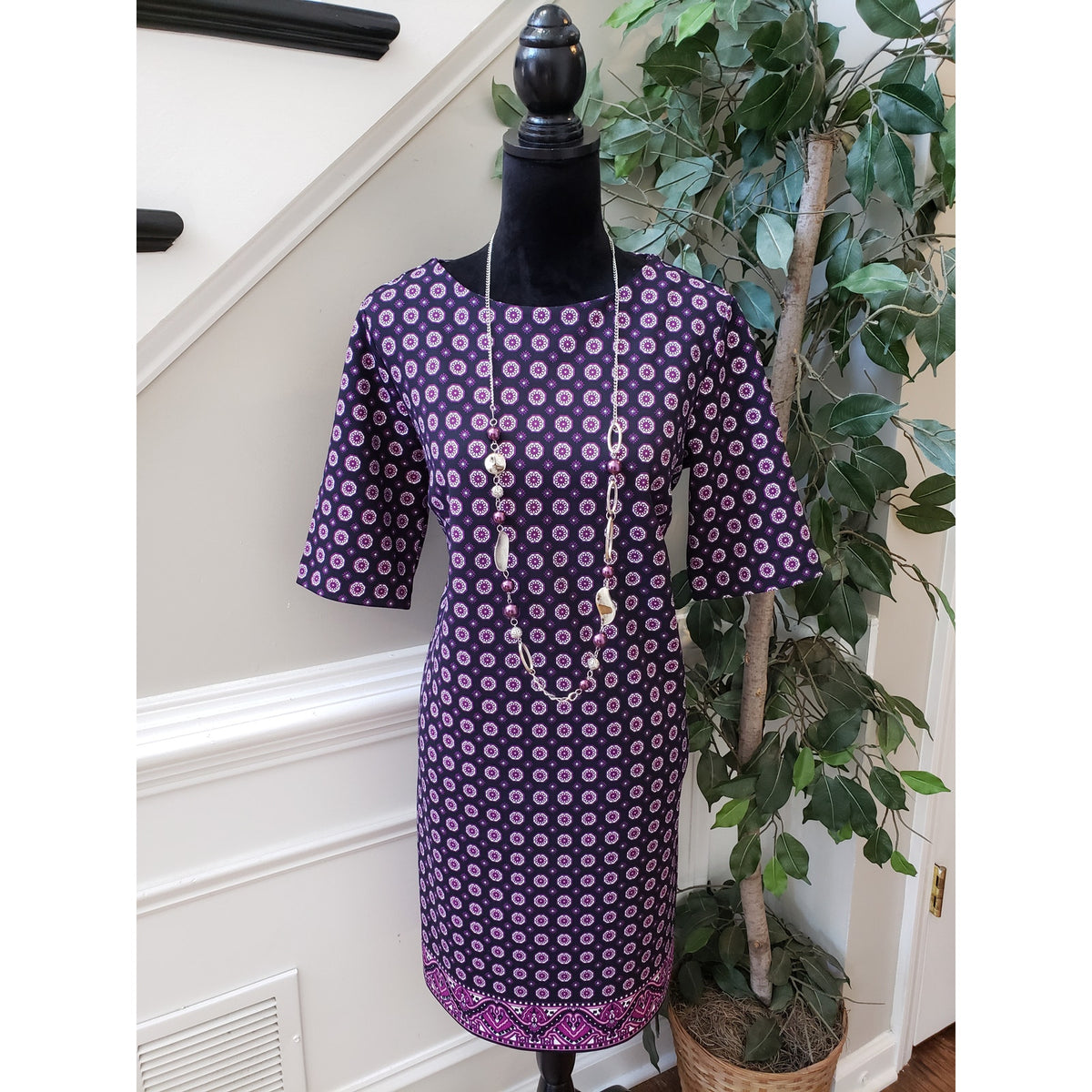 Banana Republic Shift Dress Women Size 10 Purple Medallion Print Career Cocktail