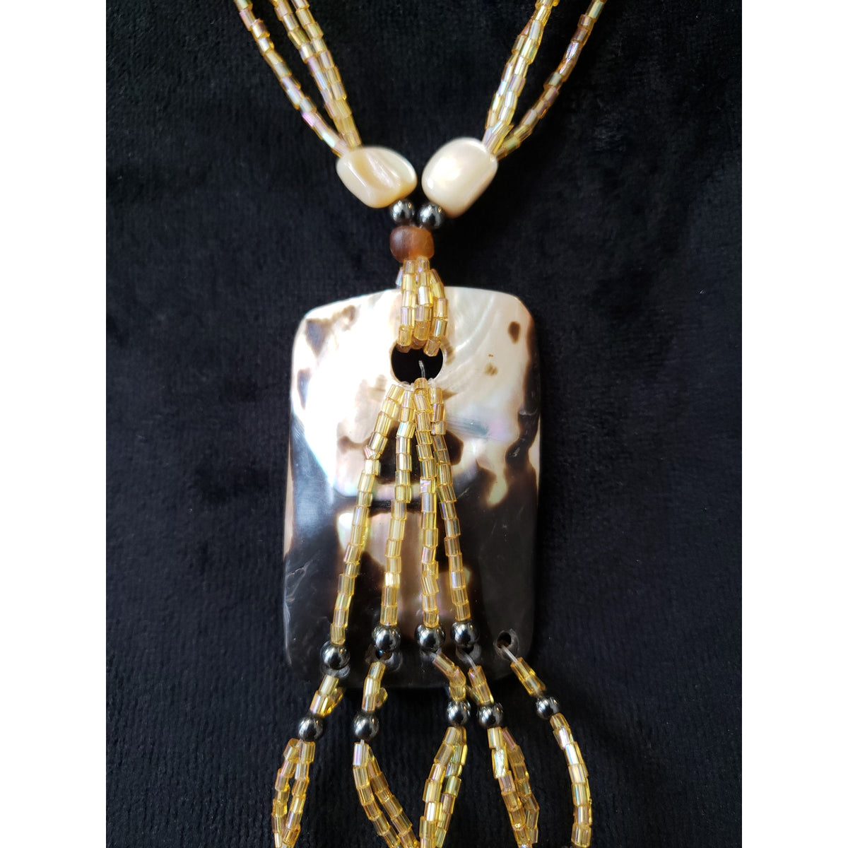 Women Vintage Yellow Beaded Necklace with Mother of Pearl Pendant and Tassel