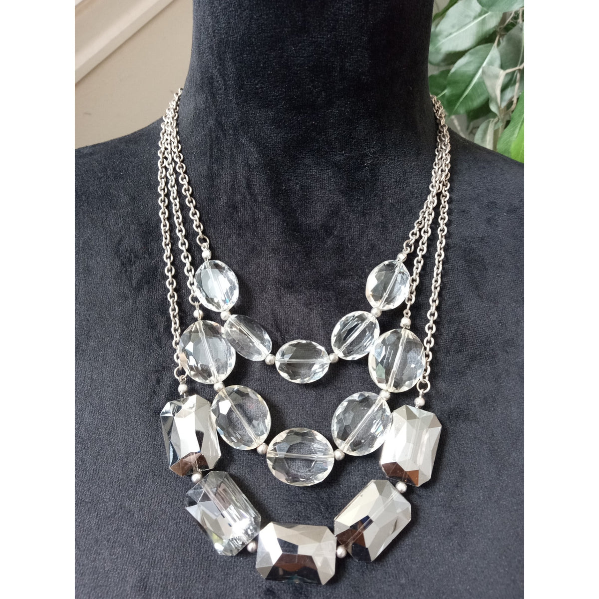 Silver Tone Clear Faceted Acrylic Bead Layered Statement Necklace Chunky Glam