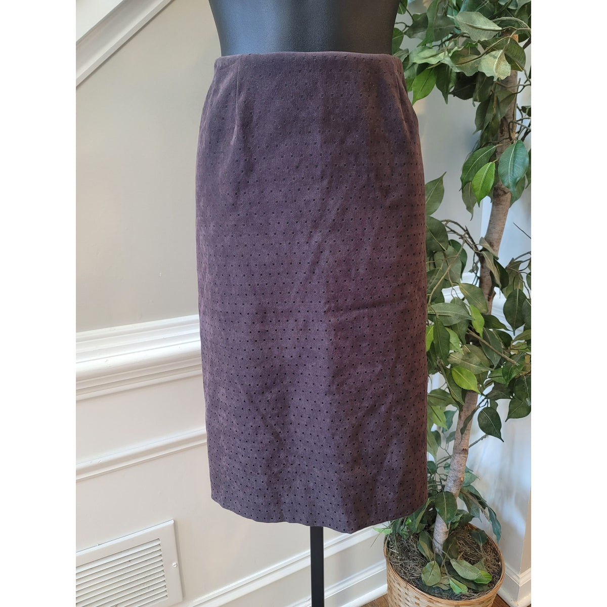 Le Suit Skirt Set Women's SZ 10 Brown Pin-Dot Fully Lined Back Slit long Sleeve