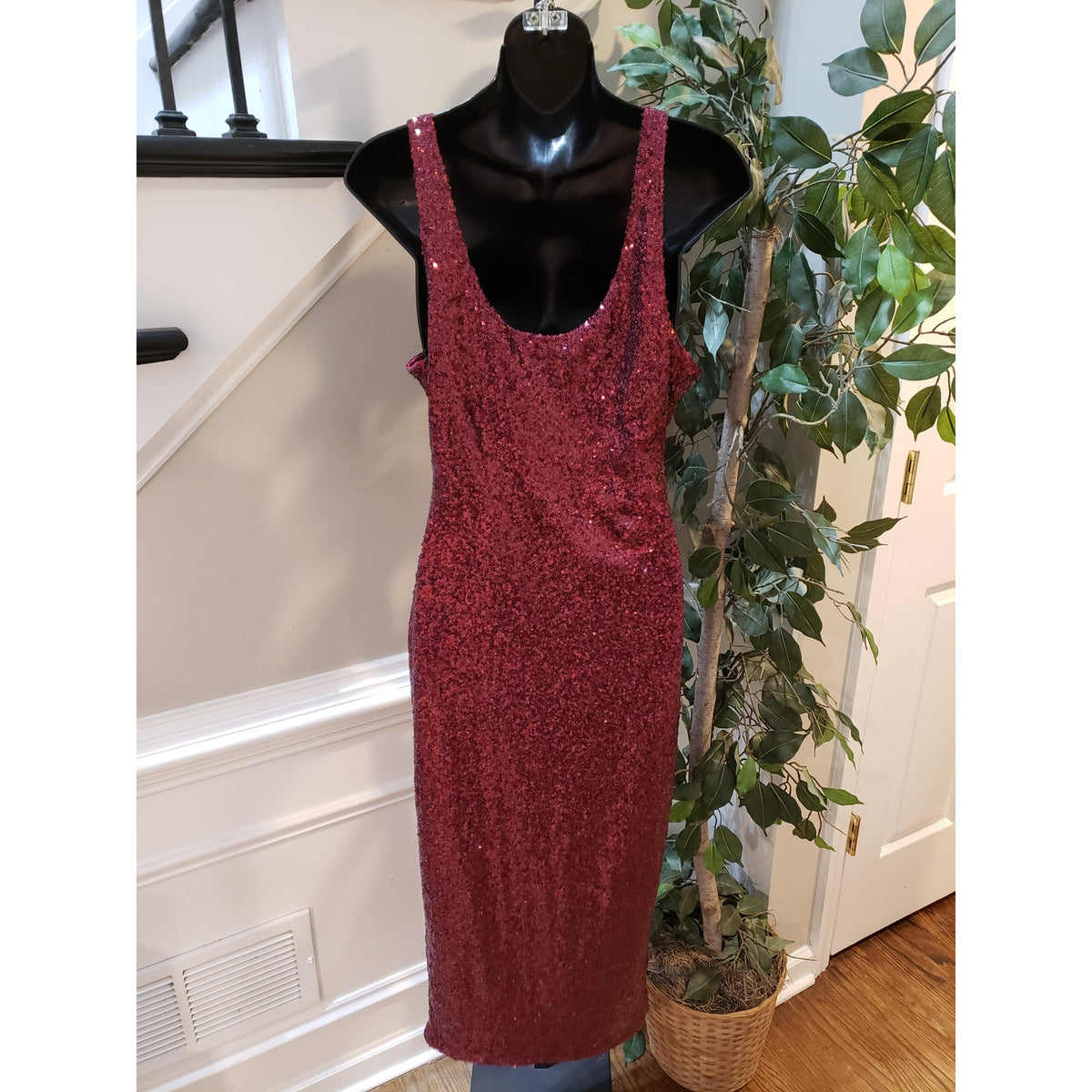 Fashion Nova Bodycon Dress Womens S Red Metallic Sequin Sleeveless Scoop Neck