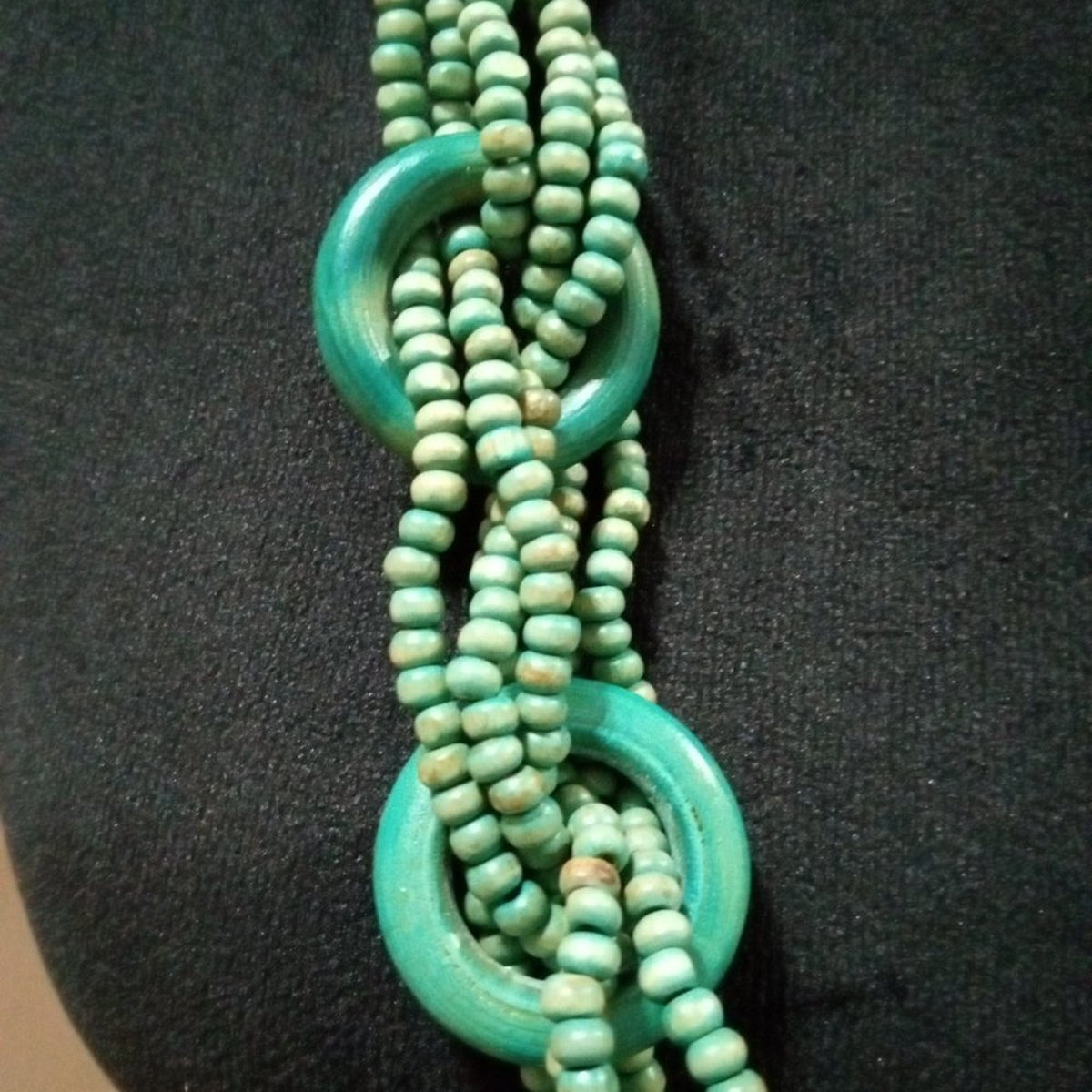 Women Fashion Boho Style Multistrand Green Color Beaded Long Necklace w/ Lobste