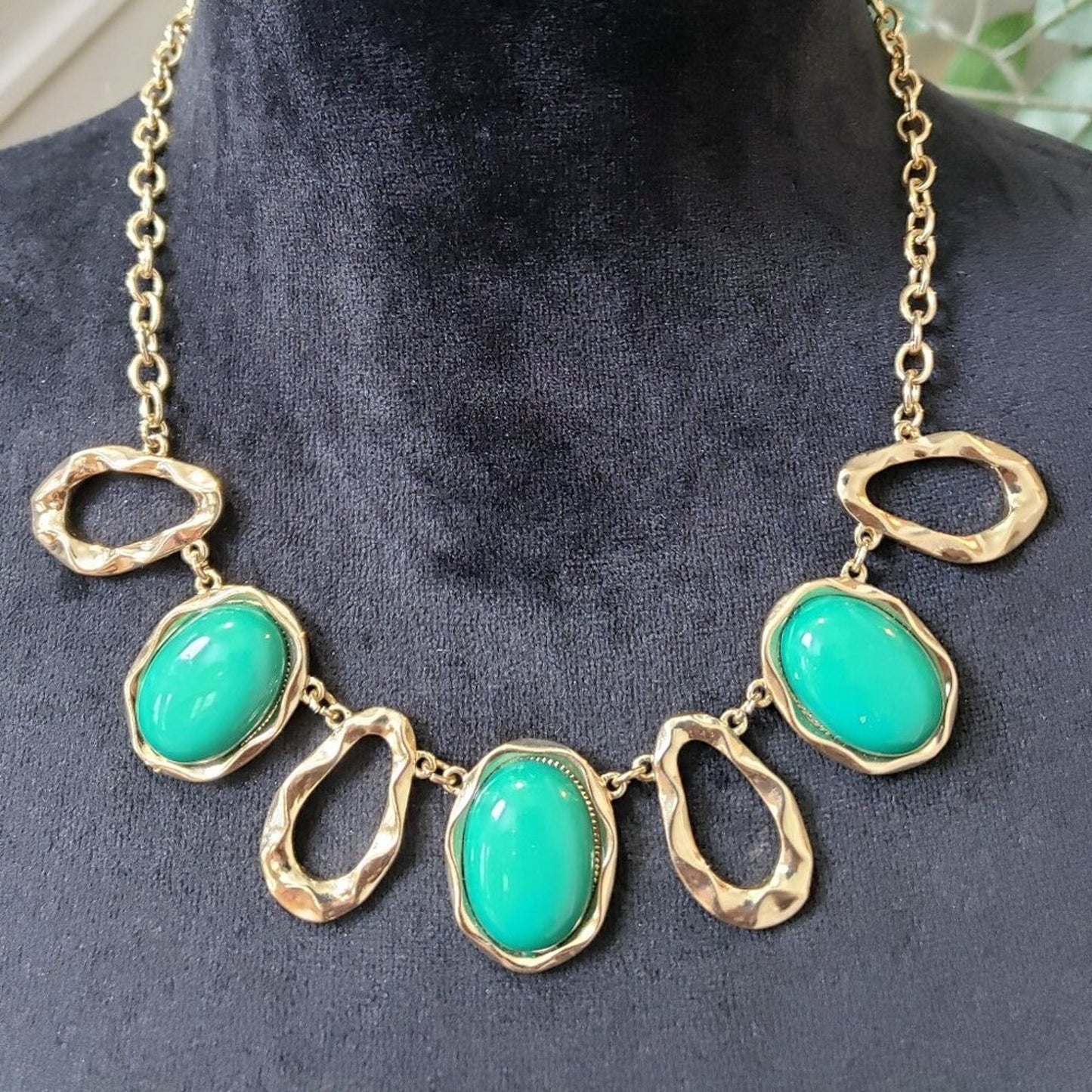Womens Fashion Green Turquoise Gold Tone Link Chain Necklace with Lobster Clasp