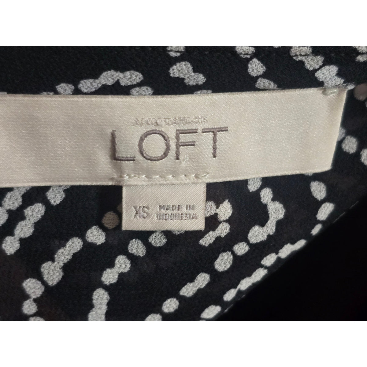 Loft Shift Dress Women's SZ XS Black/White Geometric Pleated Keyhole Waist Tie