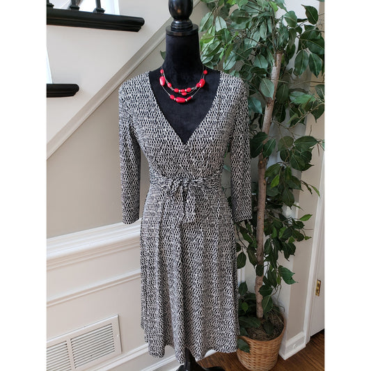 Black Label Wrap Dress Women's 6 Black White Geo Print Long Sleeve Waist Belted