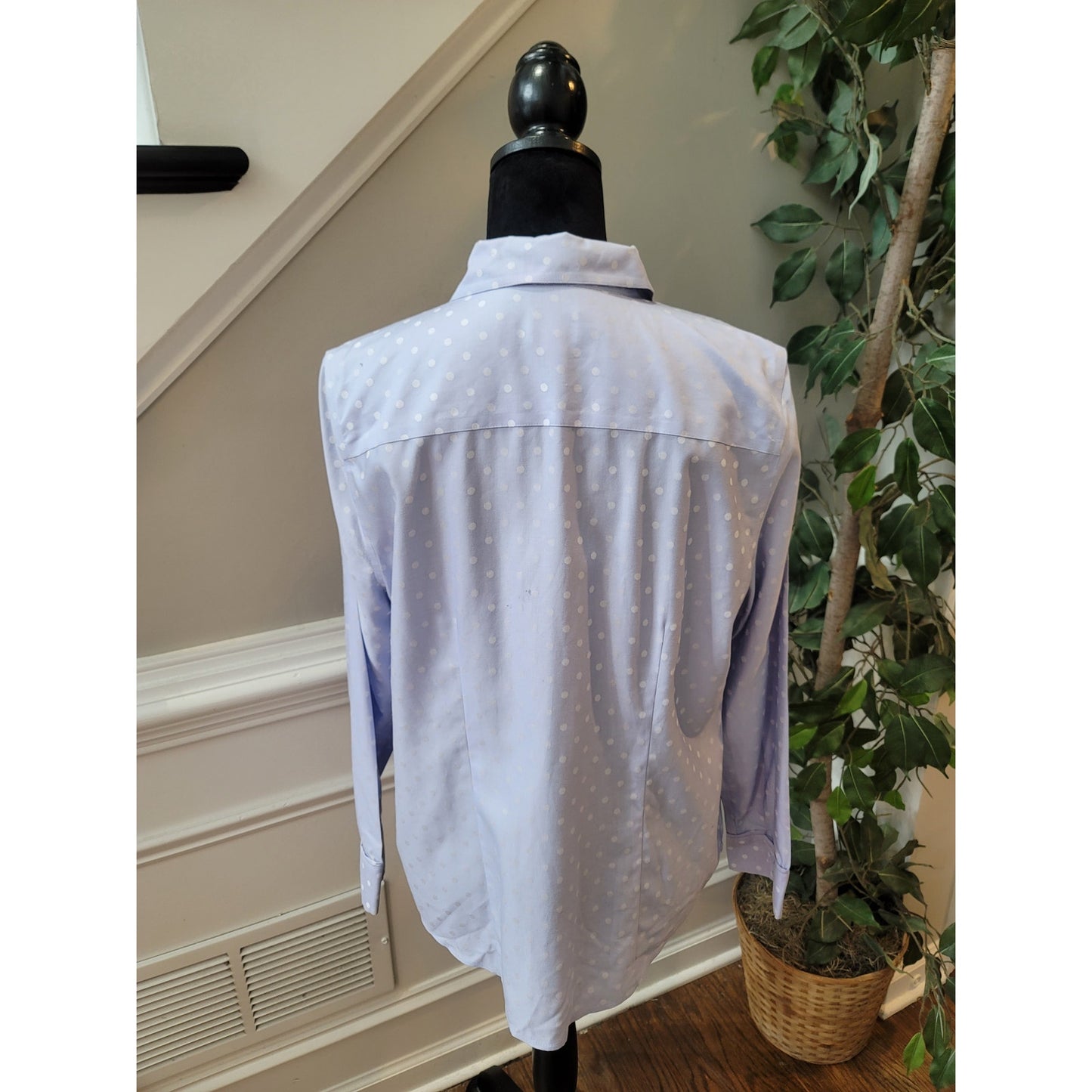 Chico's Button Front Shirt Women's Size 1 Medium Light Blue Polka Dot Cotton
