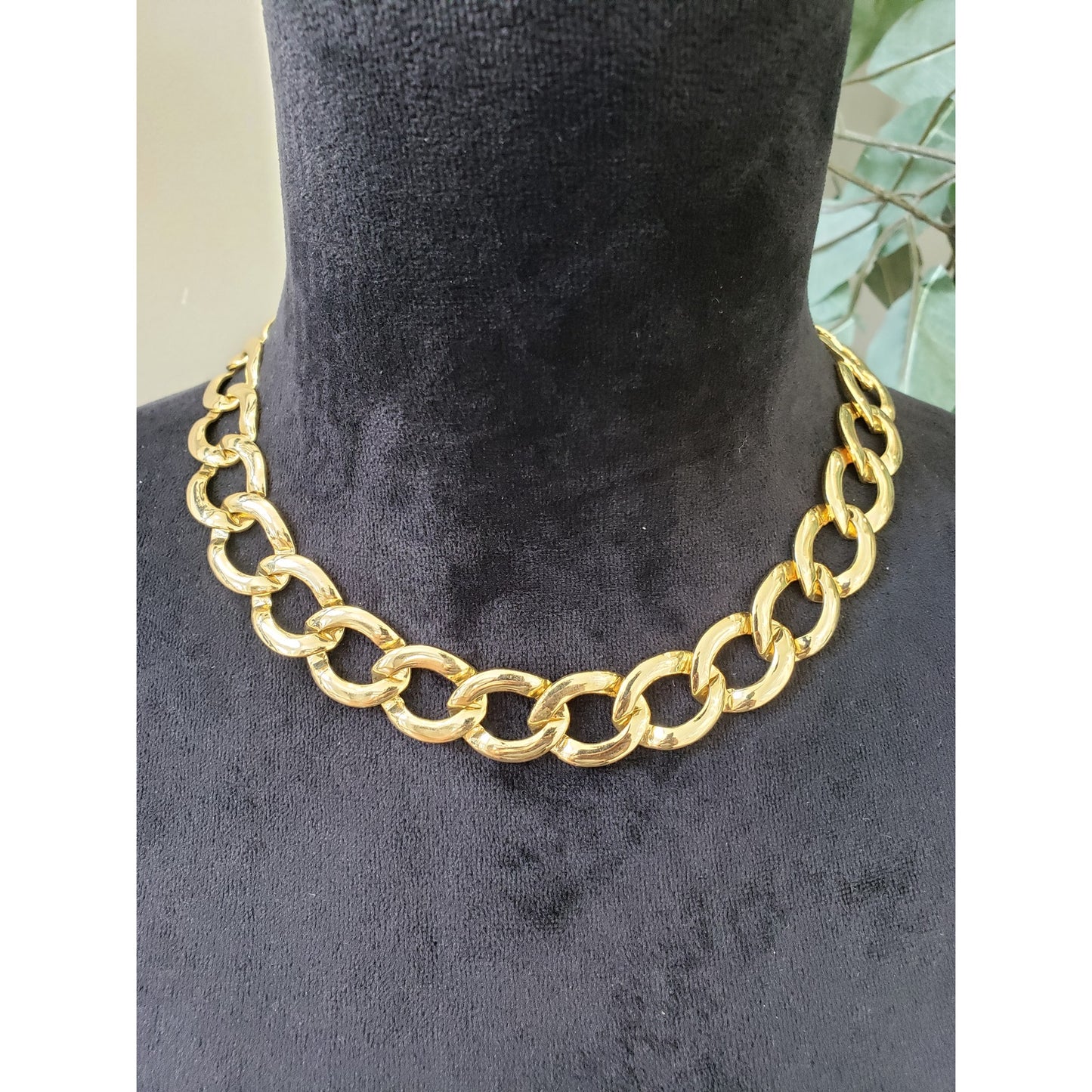 Womens Gold Tone Large Curb Link Chain Choker Necklace Jewelry with Box Clasp