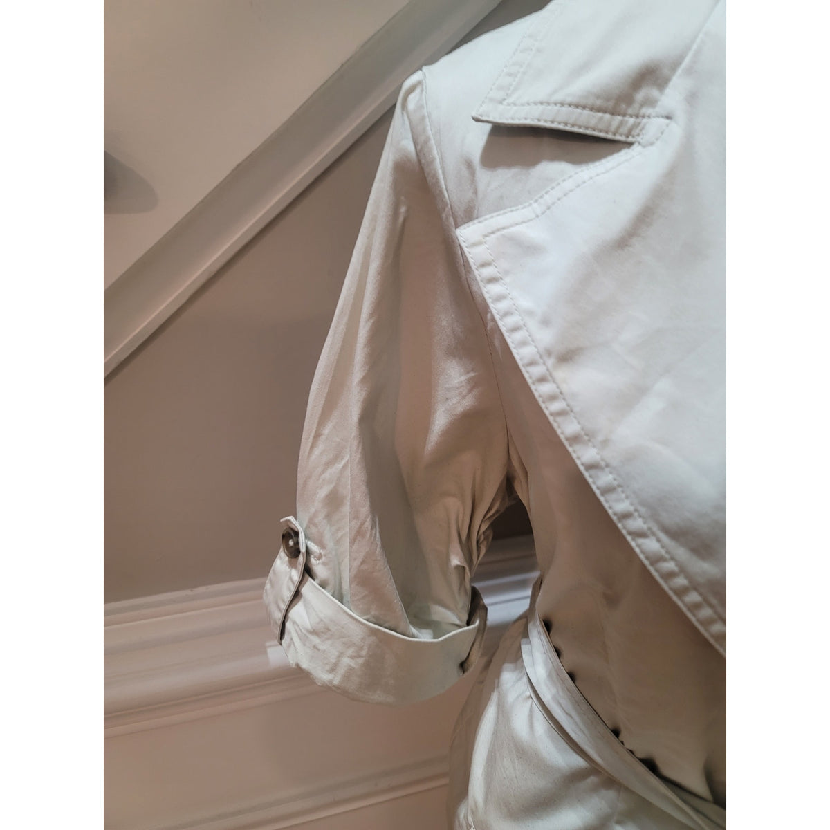 Cabi Safari Jacket Women's Size 12 Beige Notched Lapel Button Front Short Sleeve