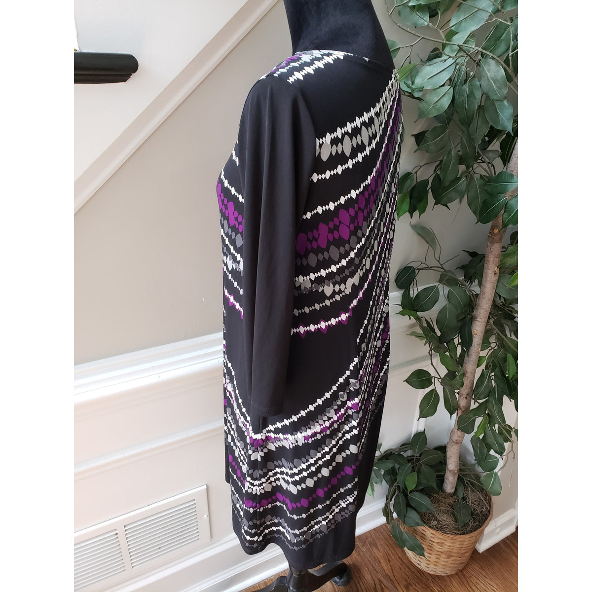 London Times Shift Dress Womens Size 8 Multi Stretchy Slinky Boat Neck Pullover