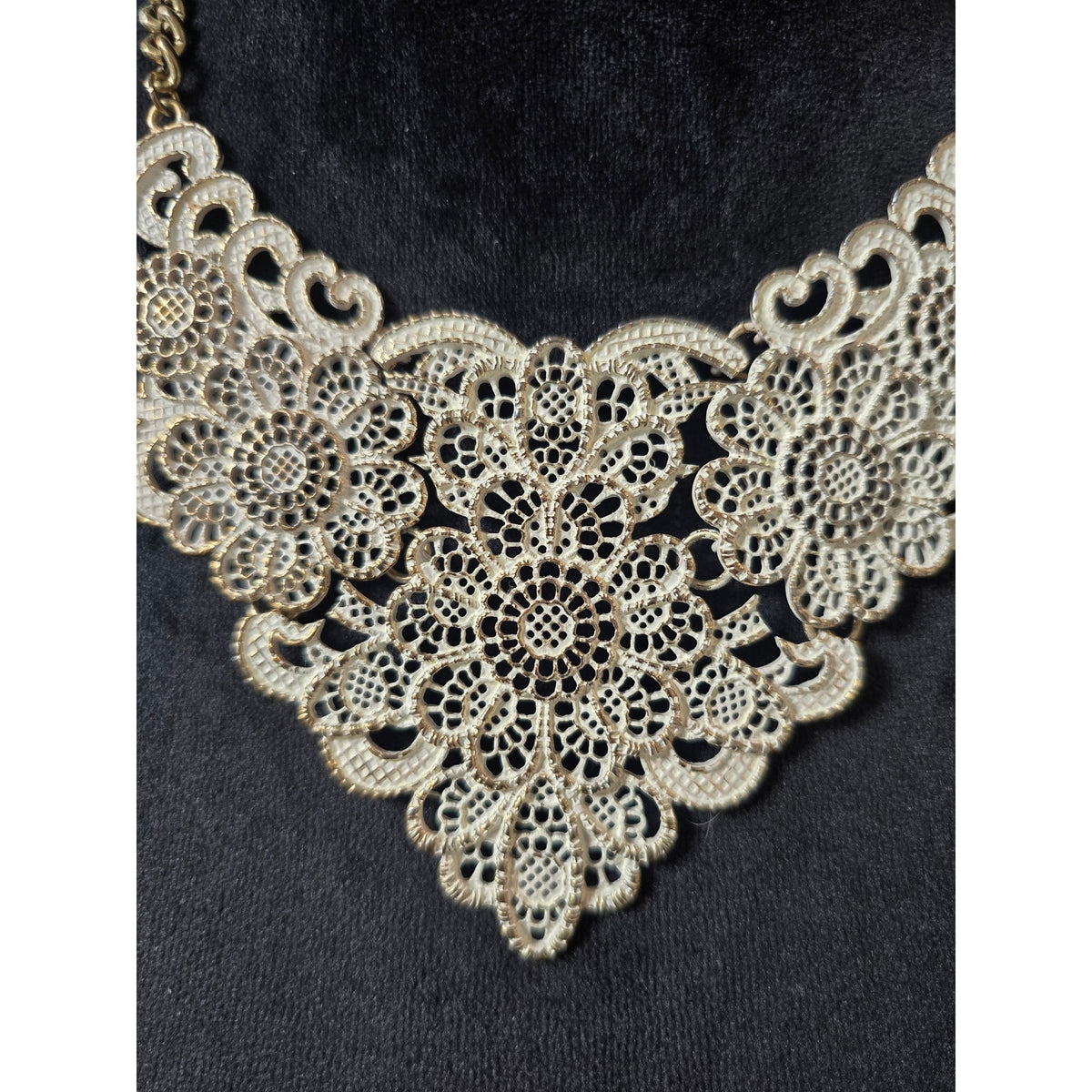 Gold Tone Intricate Filigree Floral Lace Design Ornate Bib Necklace