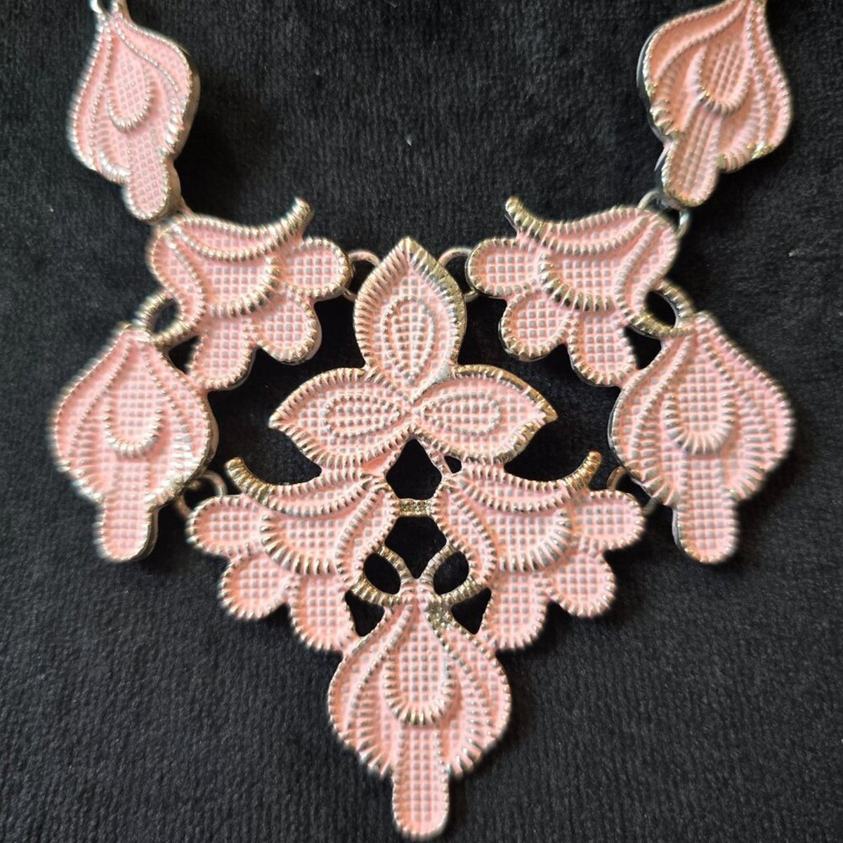 Plunder Pink Retired Flower Statement Necklace Womens Jewelry with Lobster Clasp