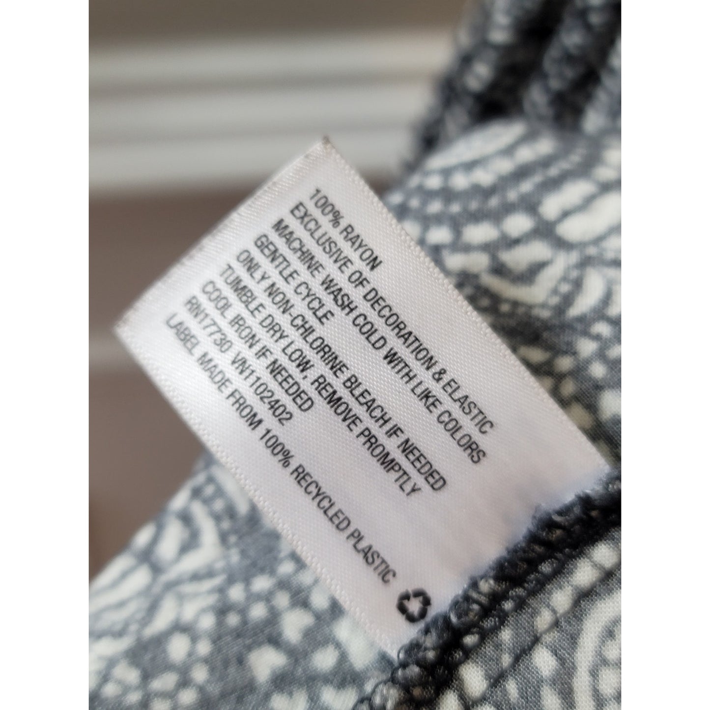 Xhilaration Maxi Dress Women S Black White Boho Sleeveless Smocked Rayon