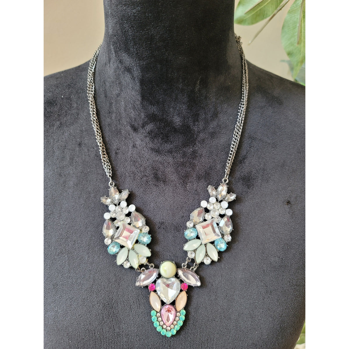 Women's Statement Crystal Rhinestone Bib Necklace With Lobster Clasp Jewelry