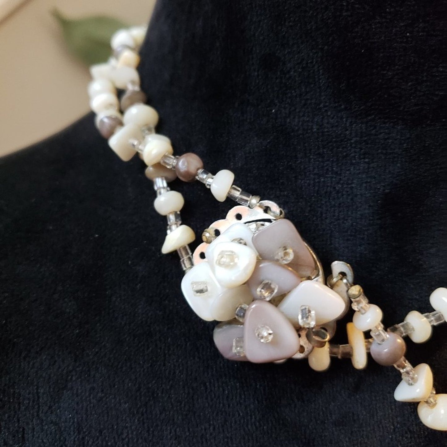 Womens Fashion Mother of Pearl Beads Double Strand Collar Necklace Jewelry