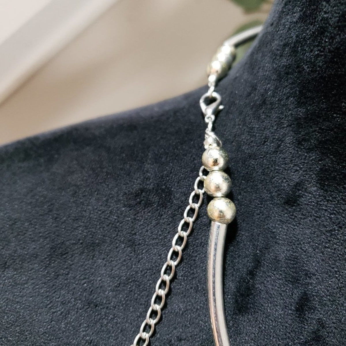 Women Fashion Rhinestone Sphere Ciricle Metal Beaded Necklace with Lobster Clasp