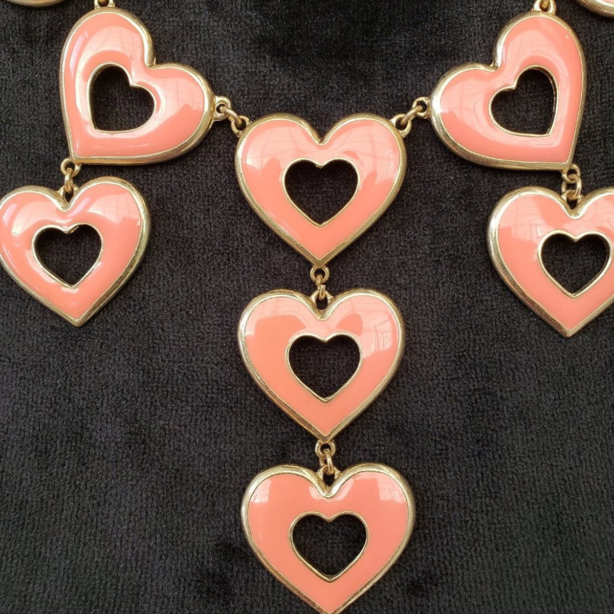 Ella Womens Enamel Heart Linked Gold Tone Collar Detail Necklace with Earring