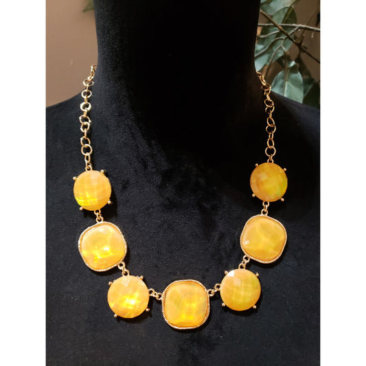 Women Faux Yellow Opal Lucite Stone Faceted Gold Tone Chain Bib Necklace