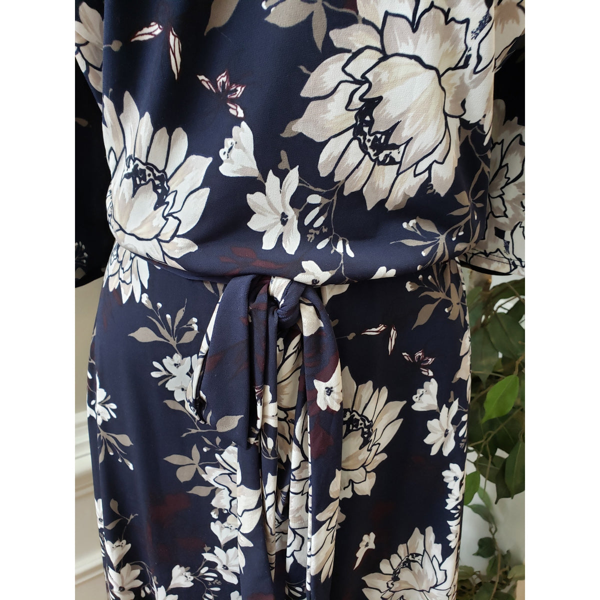 Charter Club Dress Women 1X Navy Blue Floral Belted Stretchy Midi V Neck