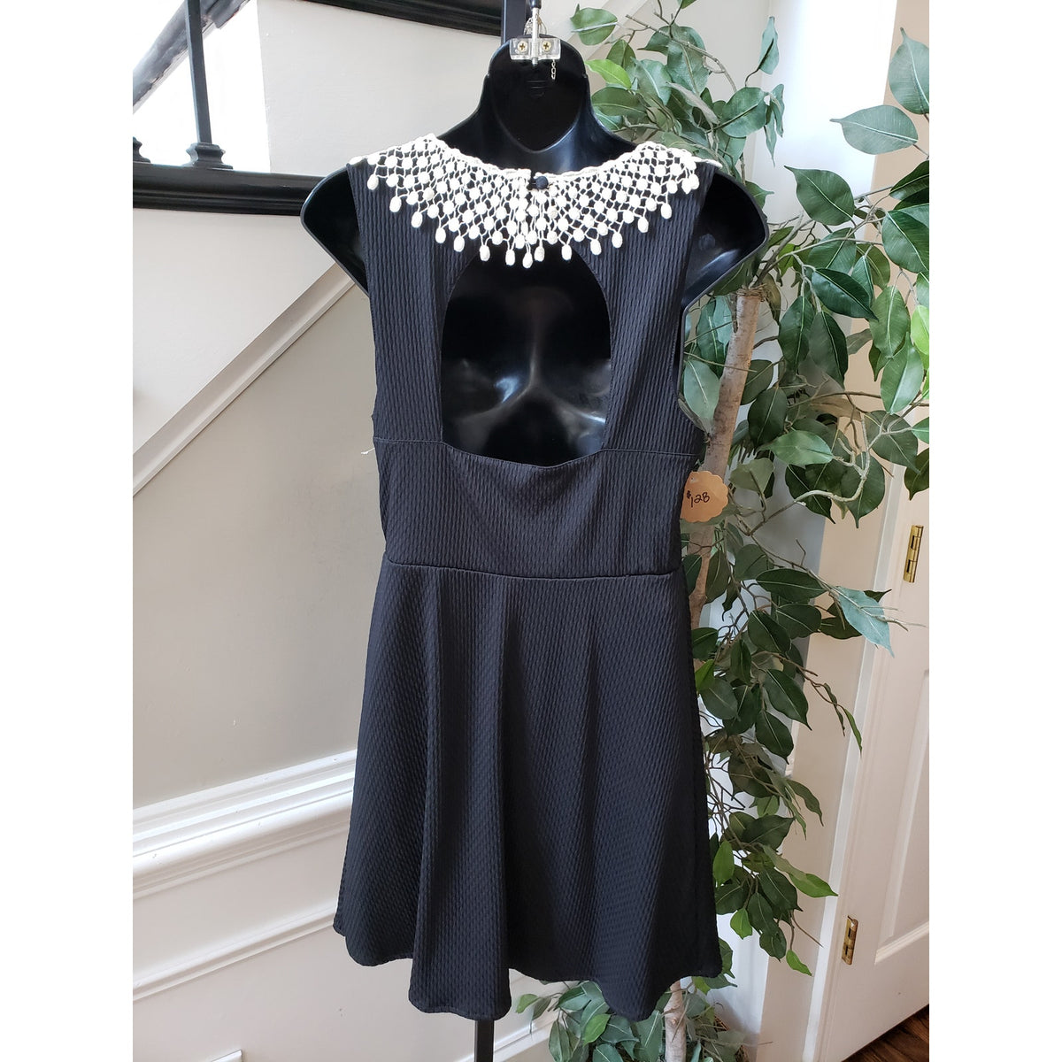 Free People Sheath Dress Womens M Black Lace Round Neck Sleeveless Keyhole Back