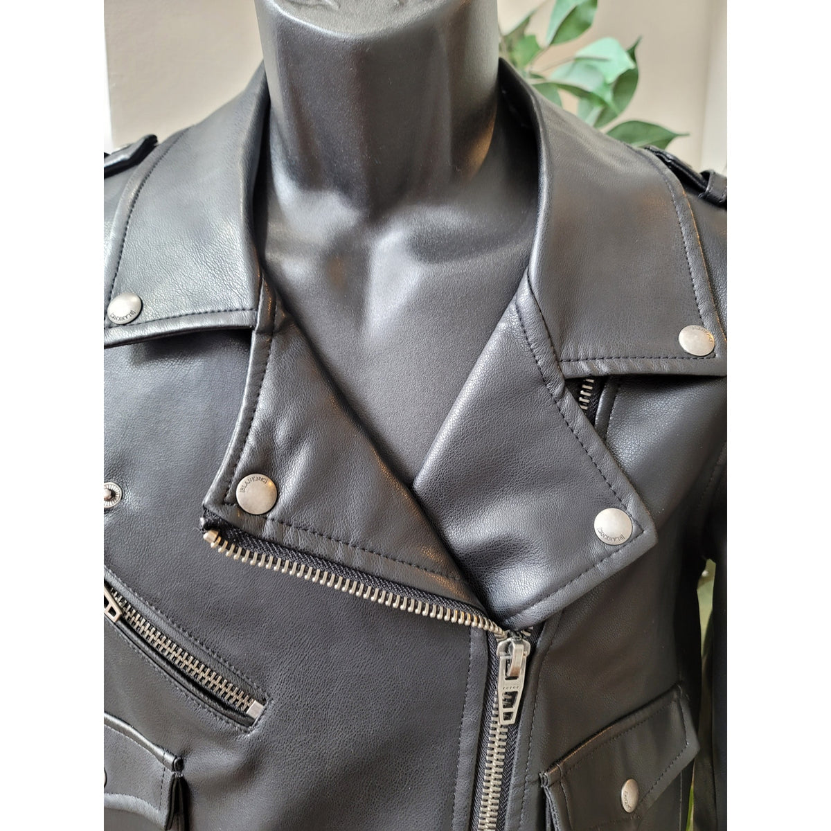 Blanknyc Belted Moto Jacket Men's Size M Black Leather Zippers Two Pockets
