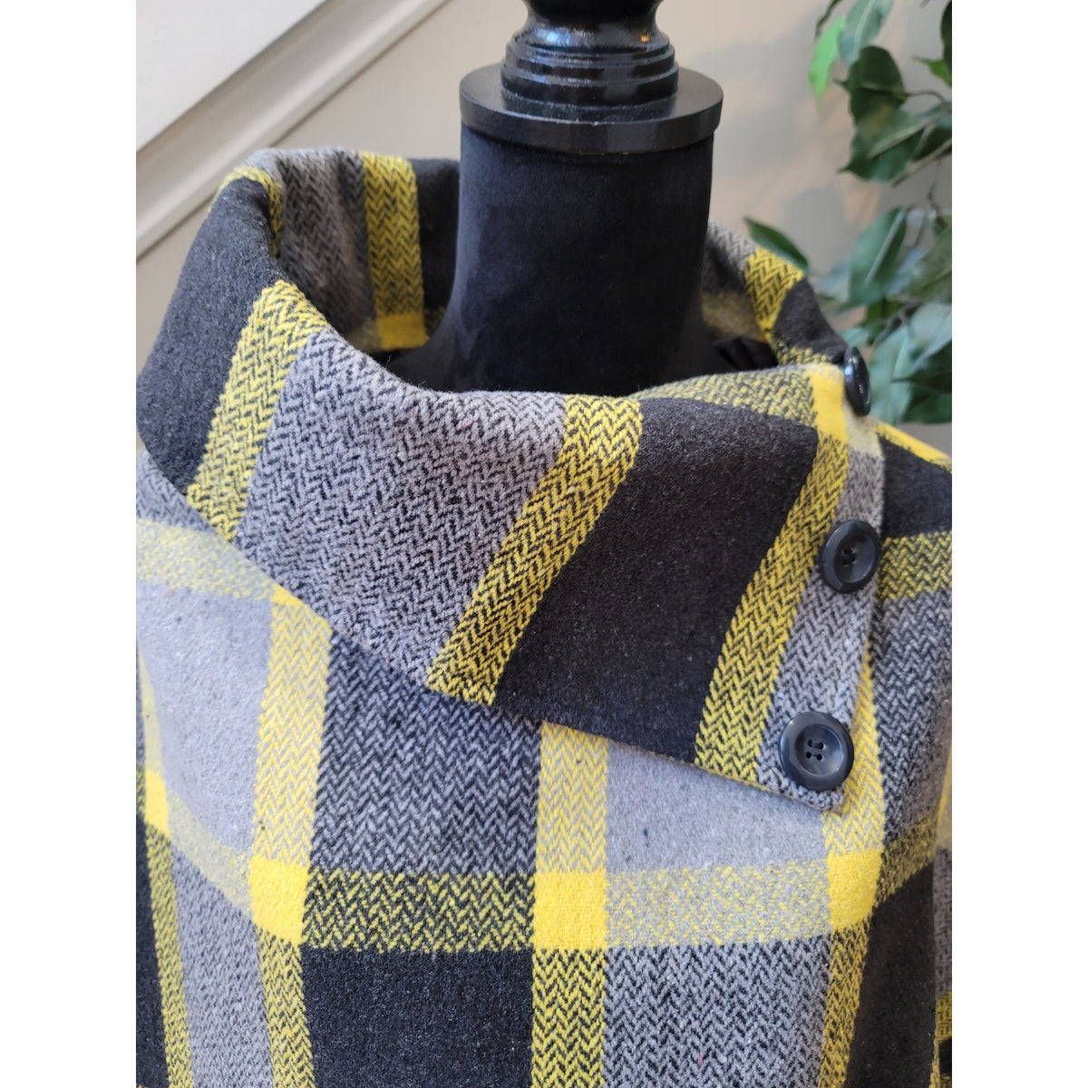 Last Kiss Poncho Cape Jacket Women Medium Yellow/Gray Herringbone Asymmetric Hem