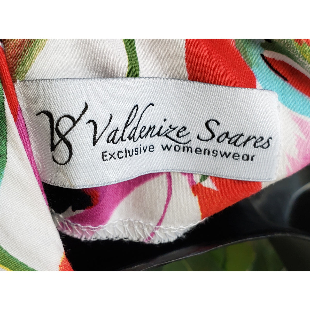 VS Valdenize Soares Long Maxi Dress Women's XL White Floral V-Neck Sleeveless