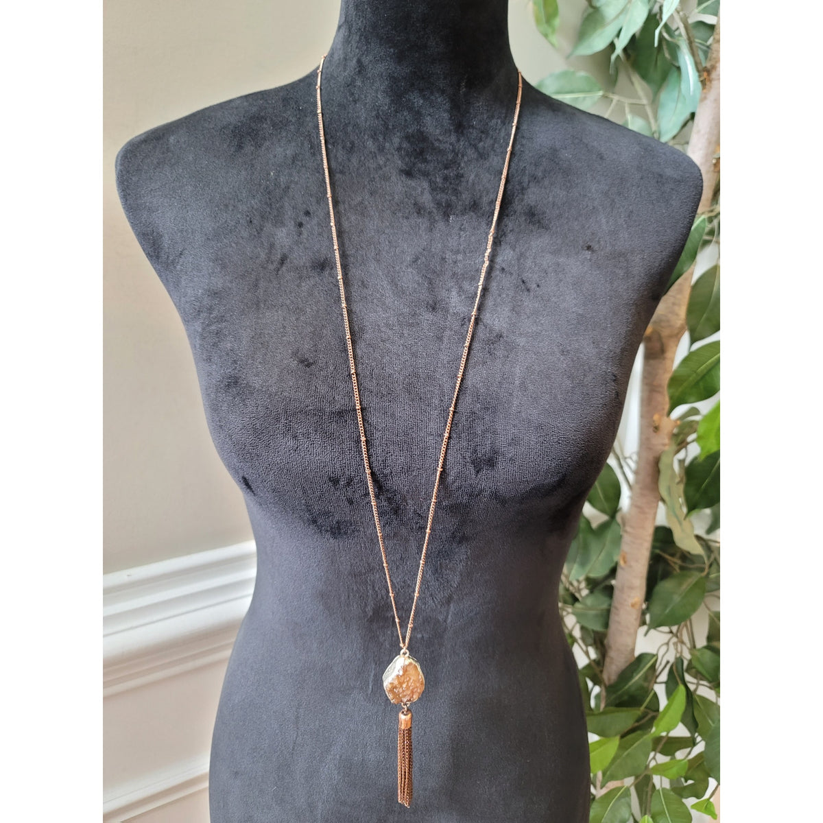Women's Long Pendant Necklace With Lobster Clasp Brown Druzy Stone Tassel Chain