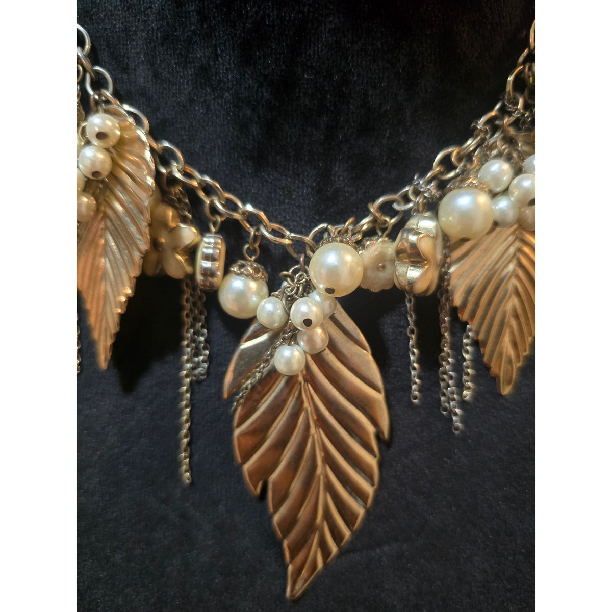 Women's Gold Tone Leaf Pendant Pearl Bead Chain Statement Necklace Lobster Clasp