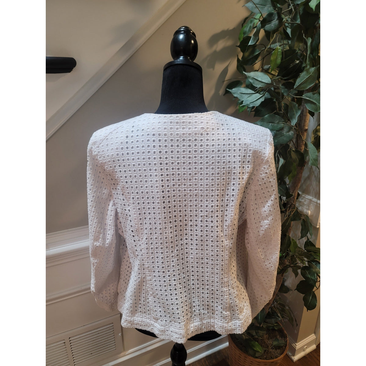 Lane Bryant Blazer Jacket Womens Size 20 White Eyelet Zipper Pockets Long Sleeve
