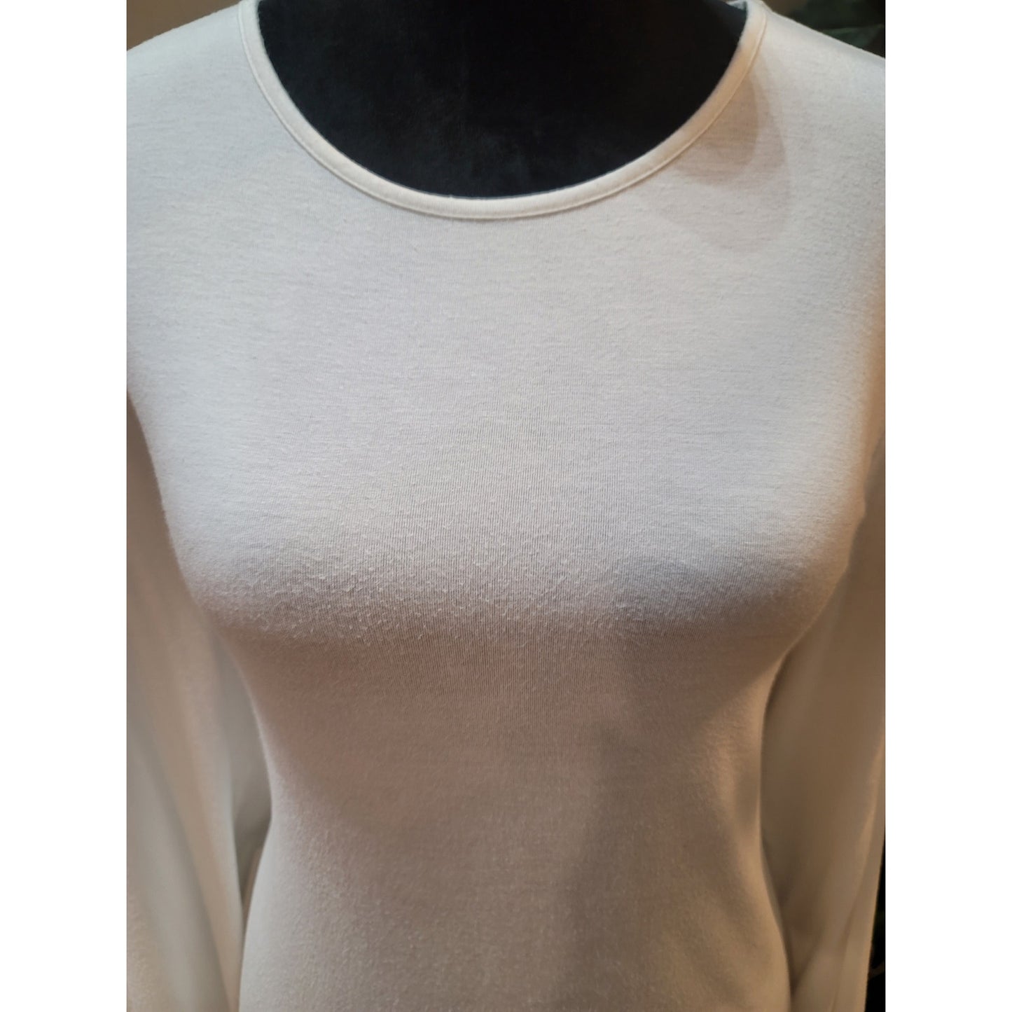 Chico's Top Women's Size 2 White Long Sleeves Stretchy Blouse Crew Neck