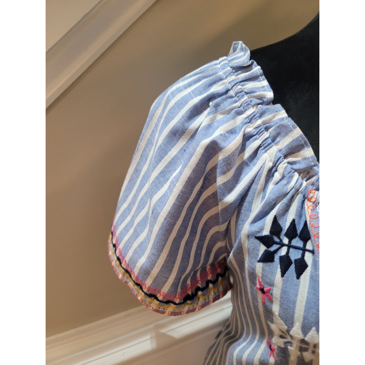 THML Blouse Top Women's Small Blue/White Stripe Elastic Neck Raglan Sleeves