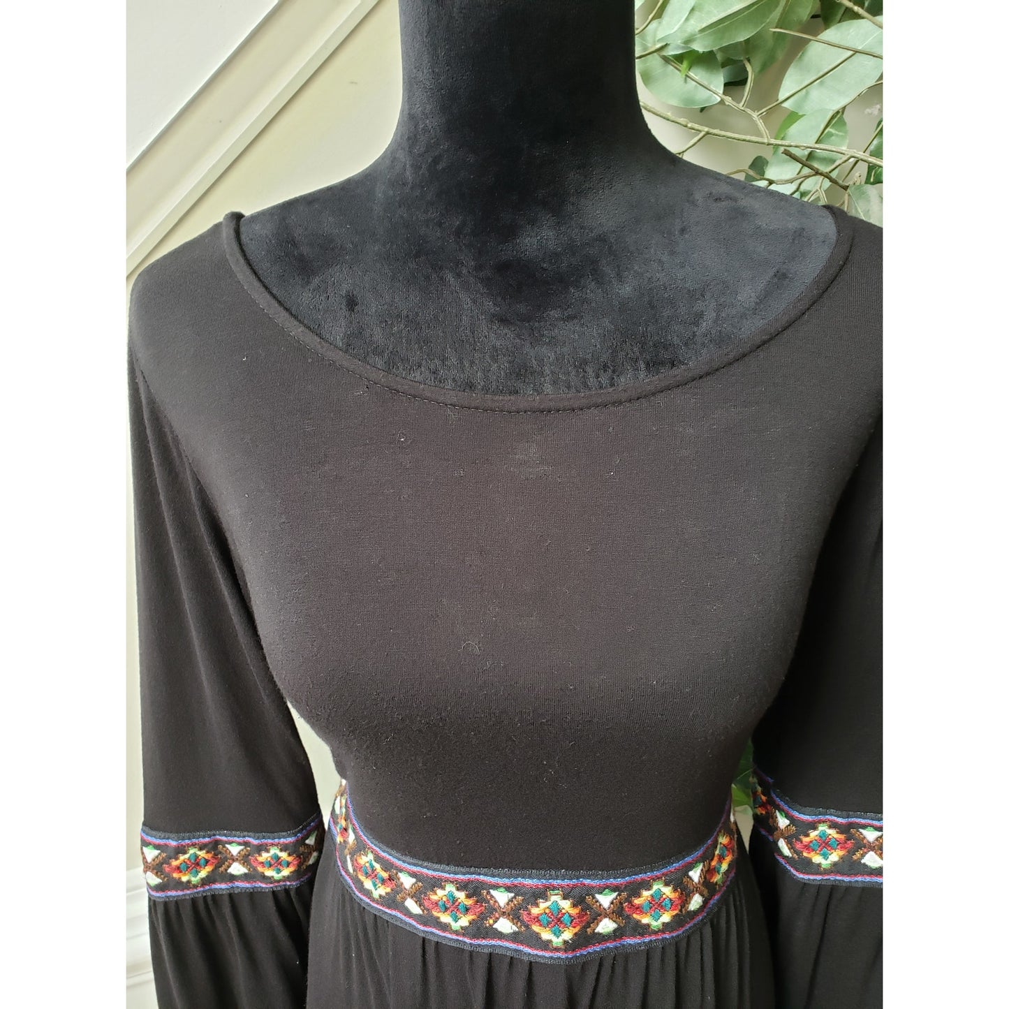 Peppermint Fit & Flare Dress Women M Black Rayon Embroidered Belted Boat Neck