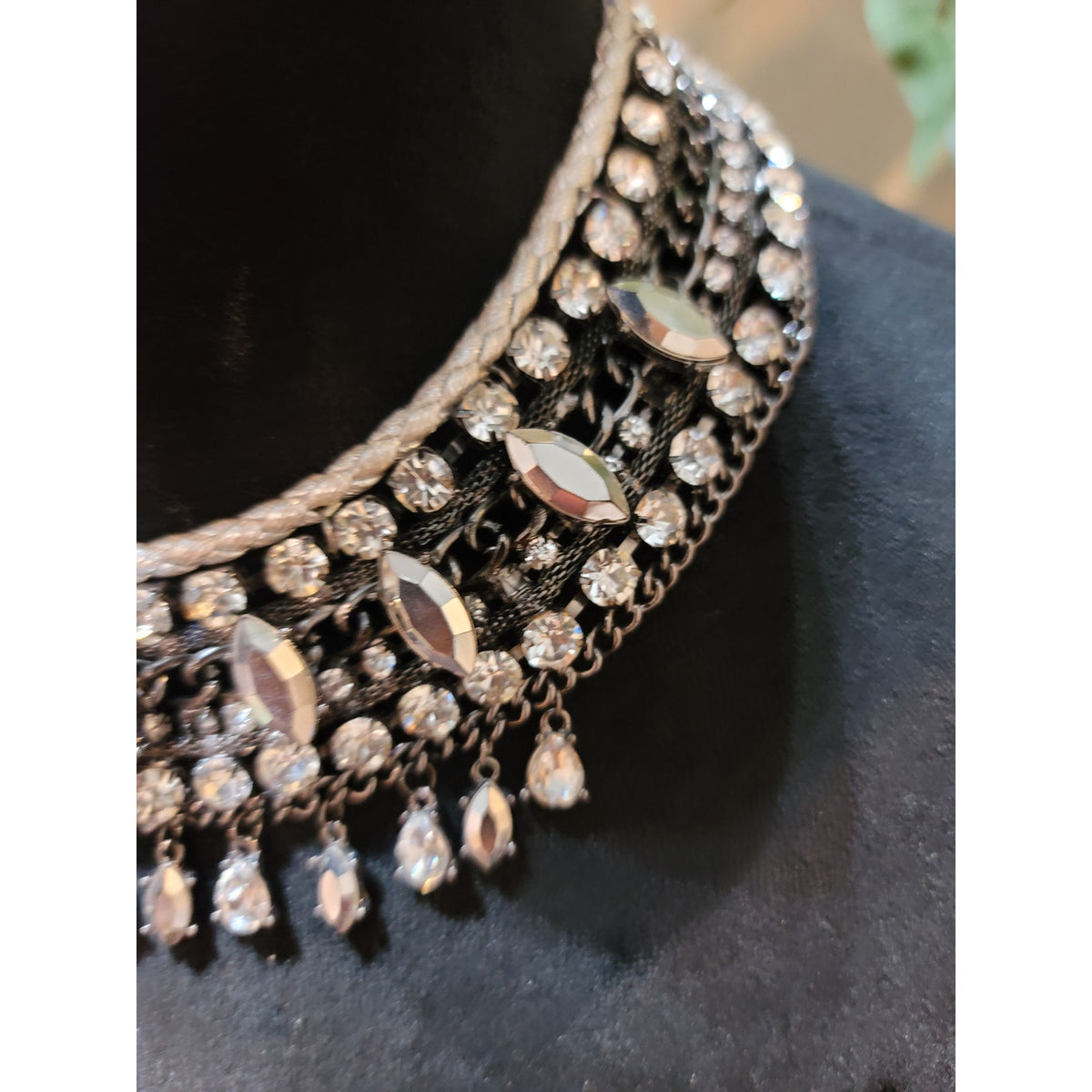 Women's Statement Rhinestone Choker And Necklace With Adjustable Chain Lock