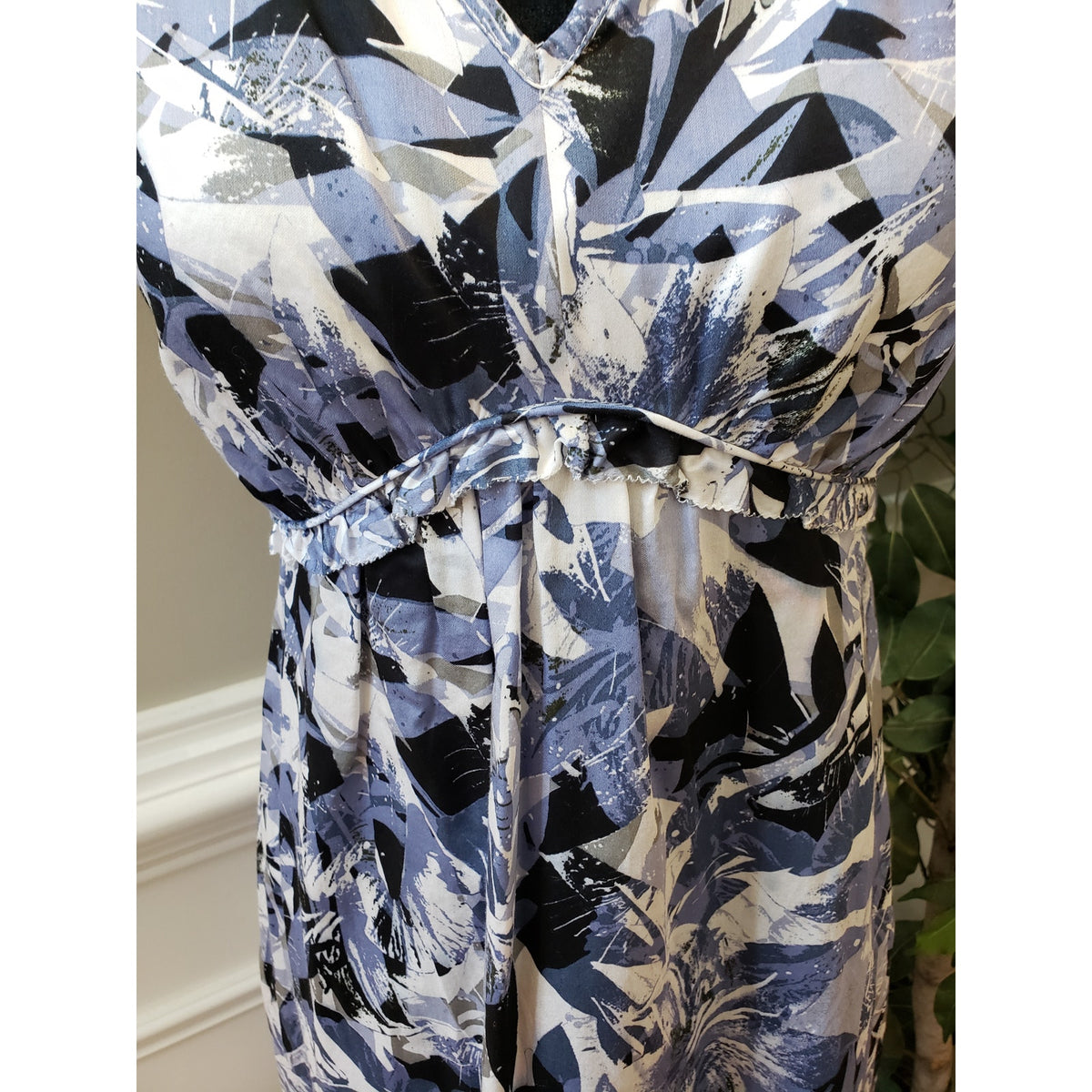 Alfani Fit & Flare Dress Womens Petite 10 Blue Ruffle Cotton Sleeveless V Neck