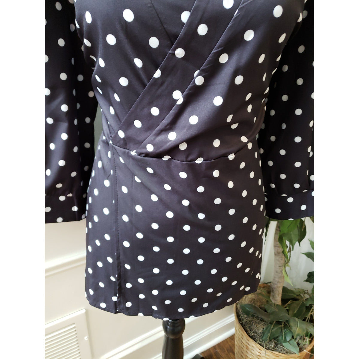 Zara Blouse Women XL Black White Polka Dot Wrap Top 3/4 Sleeve Dressy Shirt