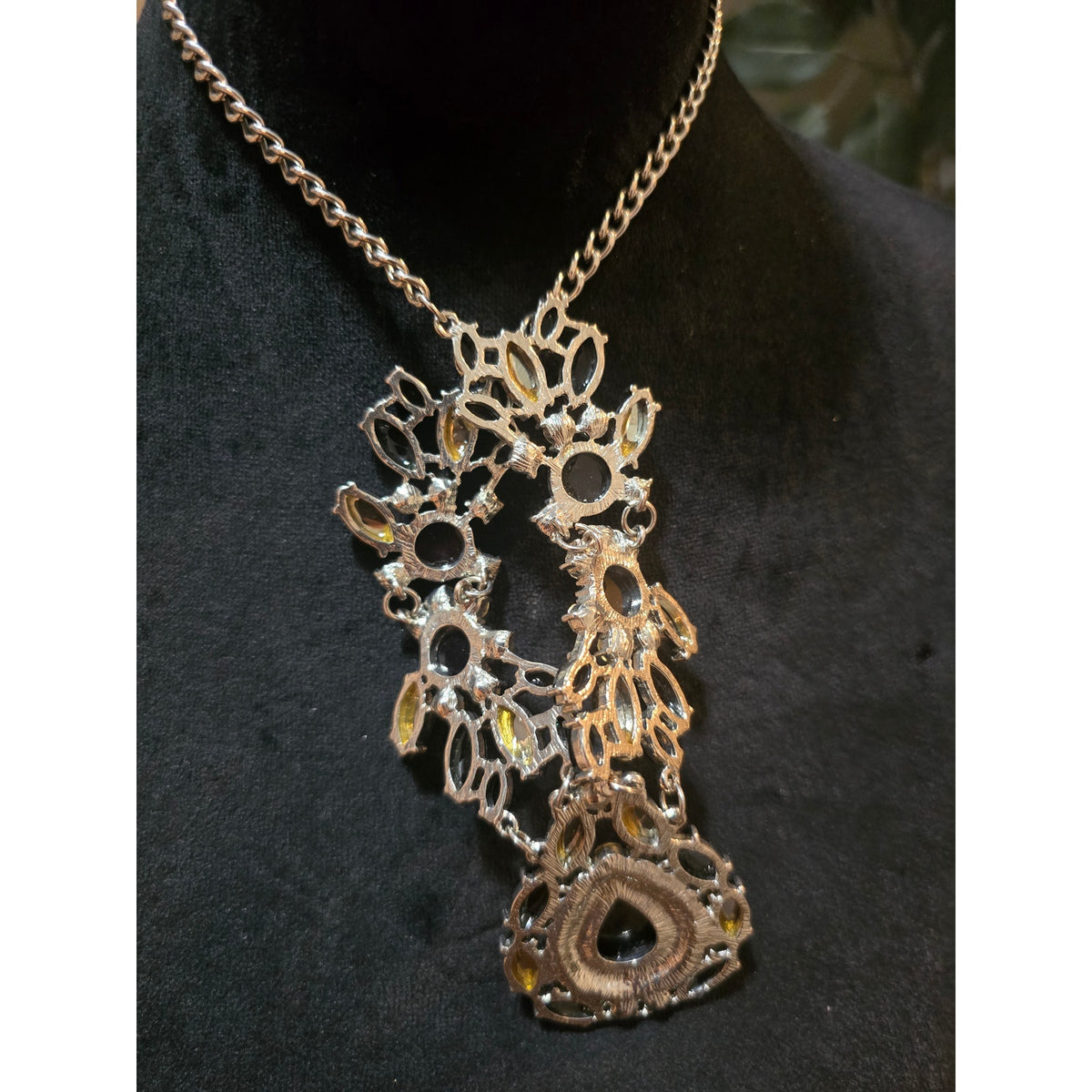 Women's Statement Black Crystal Bib Necklace With Lobster Clasp Closure
