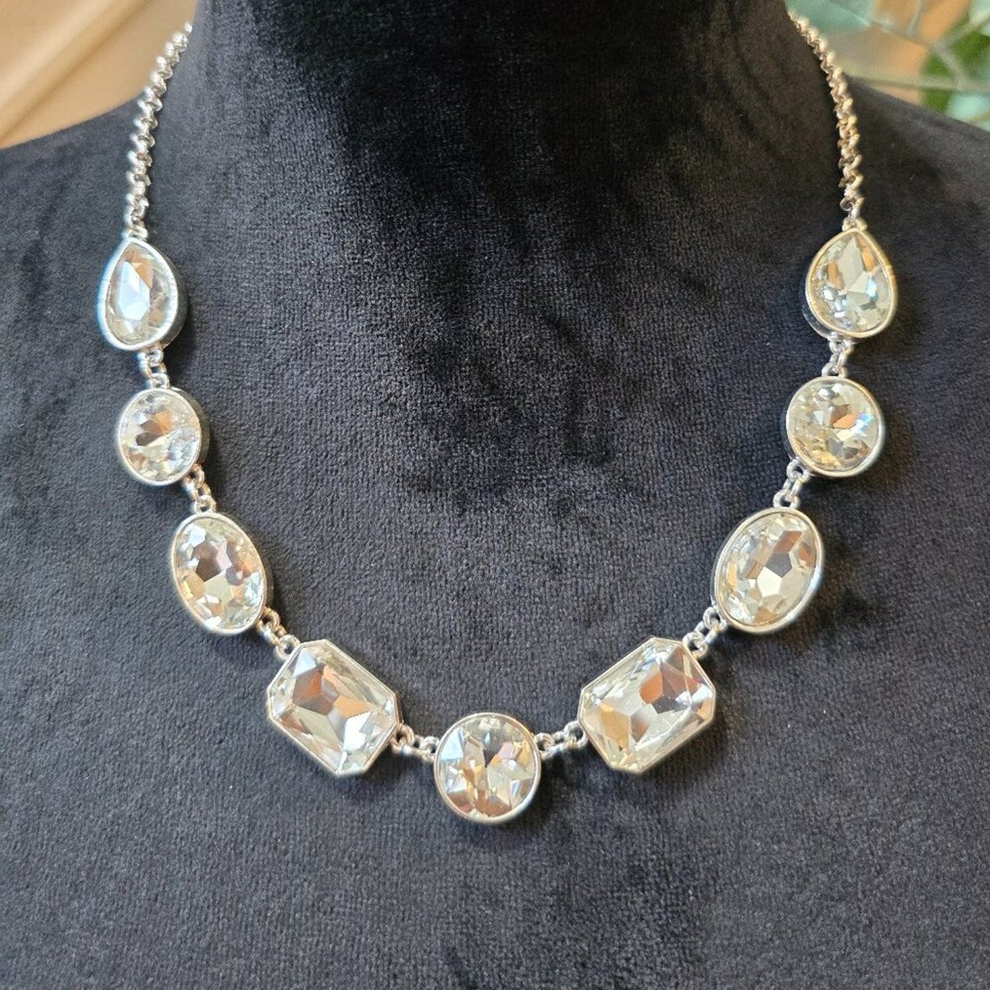 Womens Silver Plated Clear Linked Crystal Stone Collar Necklace w/ Lobster Clasp