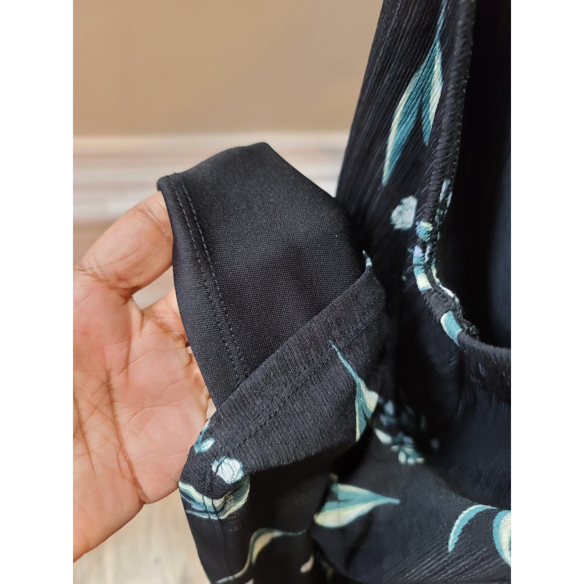 Apt. 9 Blouse Top Women’s Size 1X Black Floral Botanical Sleeveless Mock Neck
